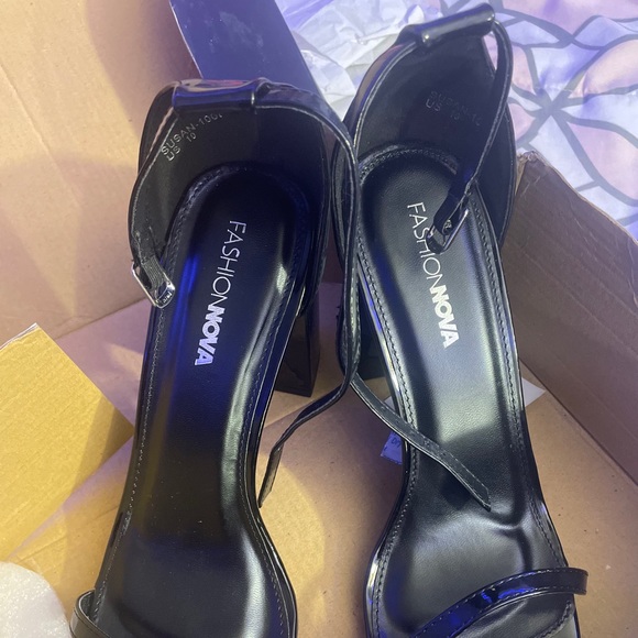 Fashion Nova Block Heels - Picture 3 of 7